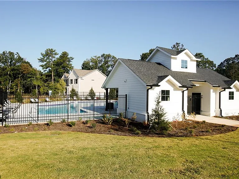 452 Hellen Valley Dr — Photo 38