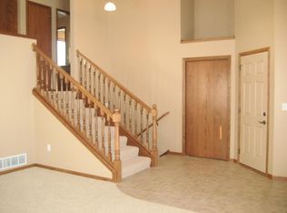 1443 48th Ave S, Grand Forks, ND 58201