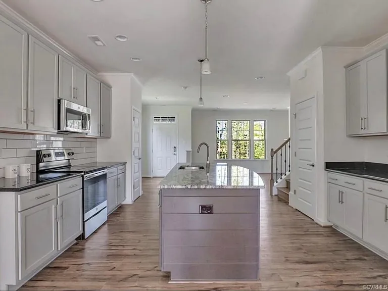 3047 Farmstead Mill Dr — Photo 26