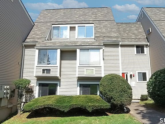 4th image of 92 Sterling Village #92