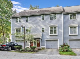 Country Hollow Village Condominium, Haverhill, MA 01832