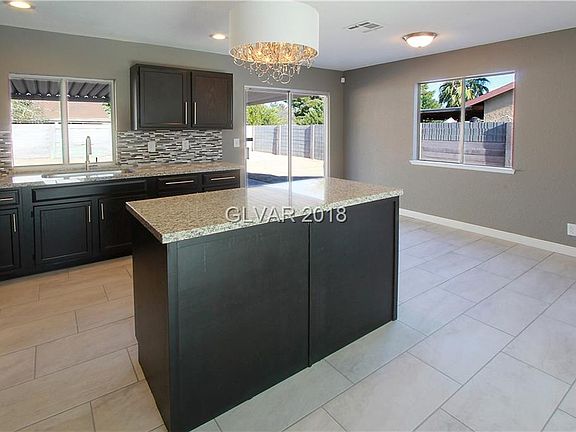 4th image of 129 Hillsway Dr