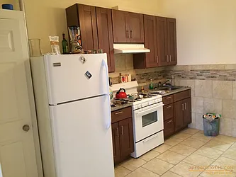 Rented by aptsandlofts.com