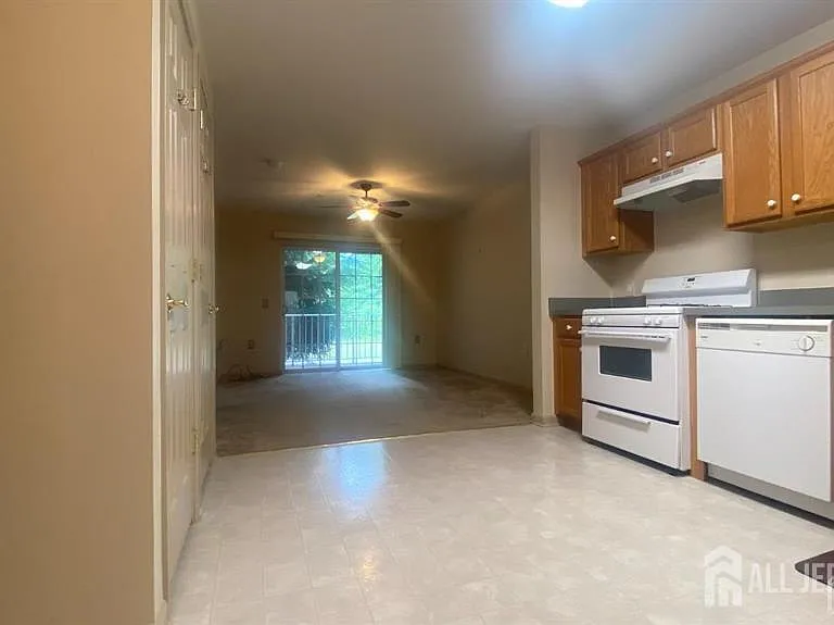 163 Liddle Ave — Photo 4