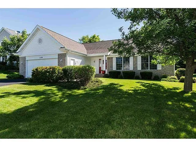 1134 Griggs Rd photo 1