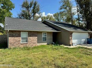 1706 Radcliff Dr, Neosho, MO 64850