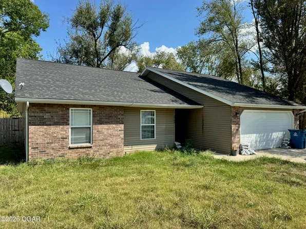 1706 Radcliff Dr, Neosho, MO 64850