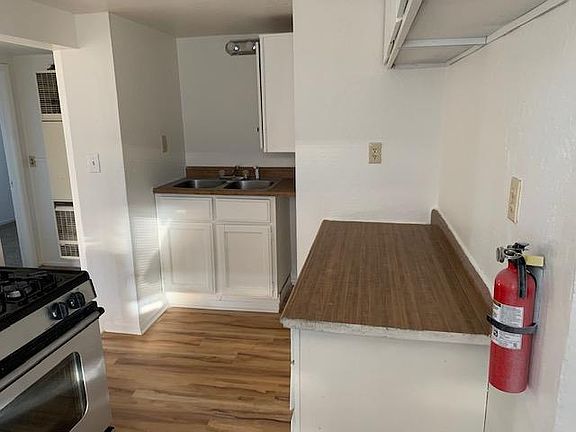5th image of 1445 G St APT A