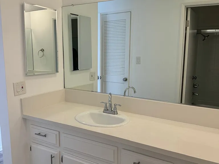 8725 Clifton Way — Photo 6