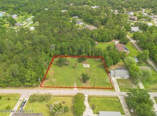 1020 Shipp St, Waveland, MS 39576