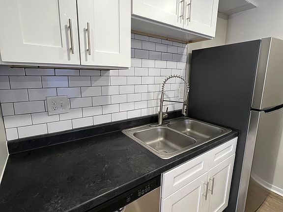 4th image of 1173 Woodwind Dr #1173
