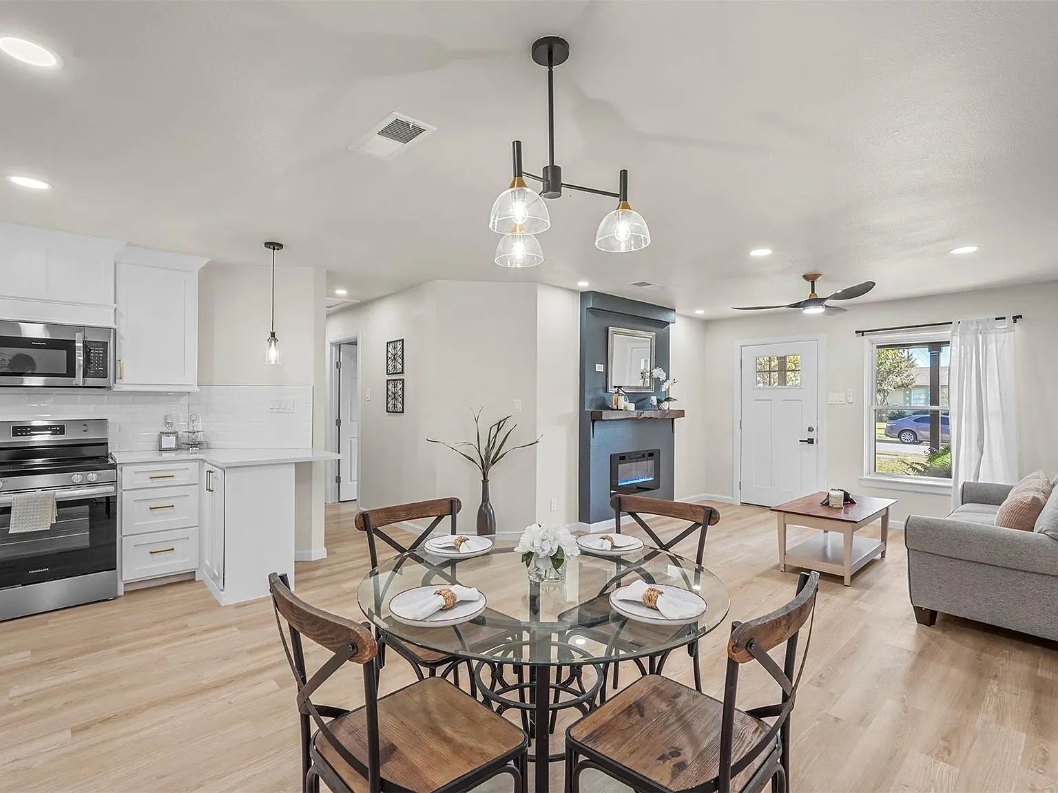 4 bed, 1286 sqft, $6,000 — Photo 3