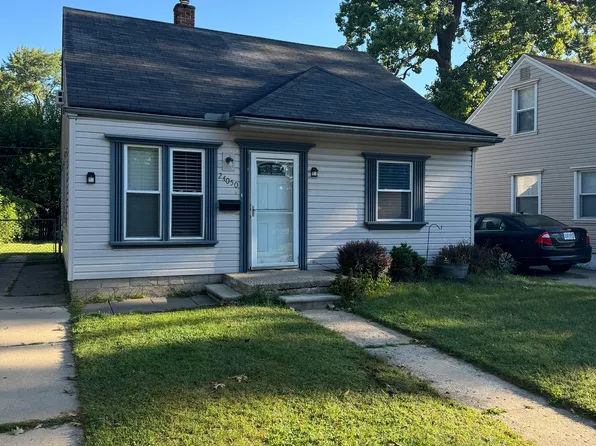 24050 Hopkins St, Dearborn Heights, MI 48125