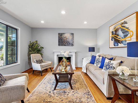 4th image of 346 Evergreen Dr