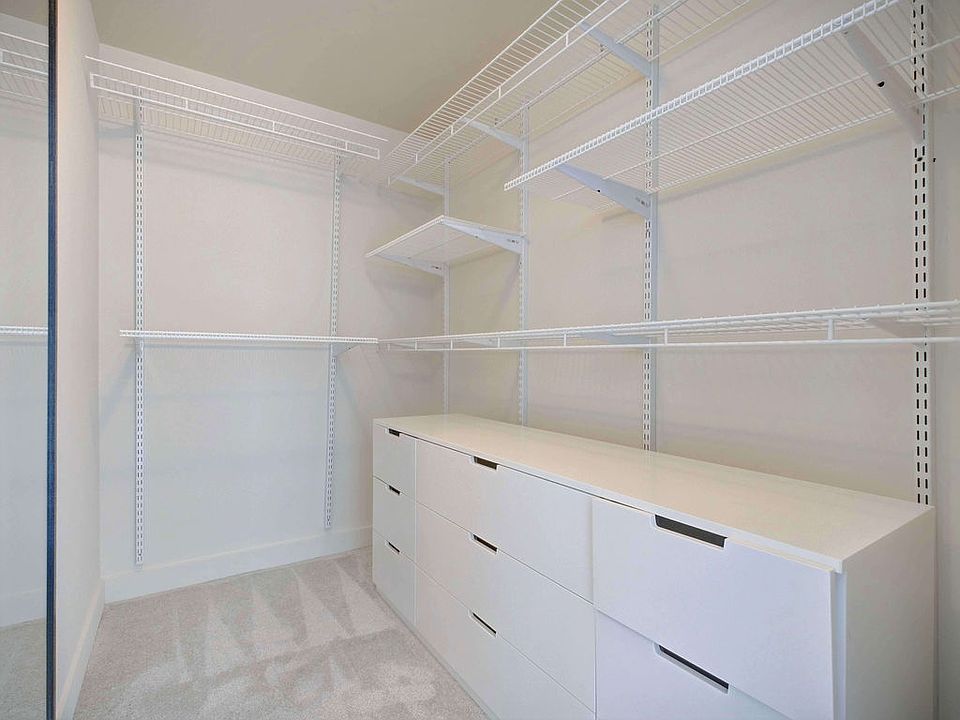 2929 1st Ave APT 914, Seattle, WA 98121 | Zillow