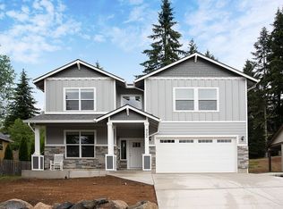 922 NE Sunset Ct, Clatskanie, OR 97016