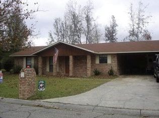 2814 Hickman Ave, Picayune, MS 39466