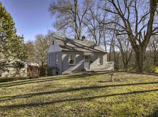 7731 N 40th St, Omaha, NE 68112