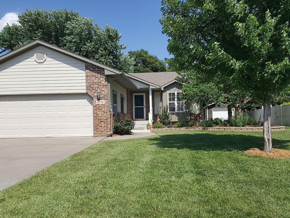 1st image of 2716 Acacia Ave