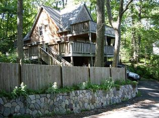 22 Papoose Trl, Andover, NJ 07821