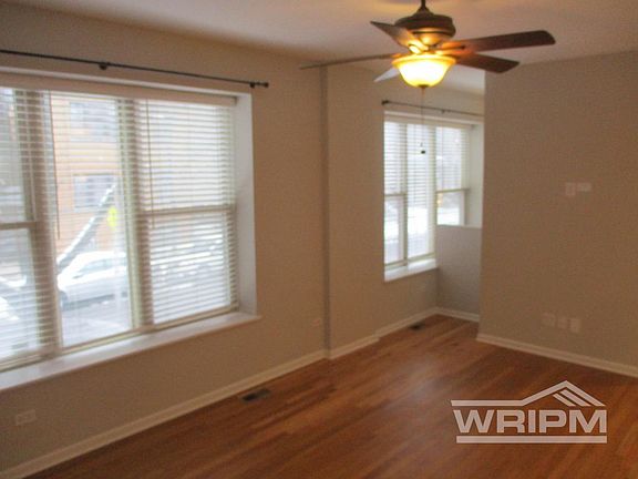 2nd image of 2550 N Avers Ave #1S