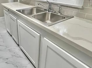 1204 W 22nd St #B, Austin, TX 78705