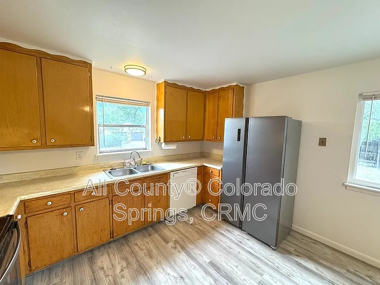 1515 Eagle View Dr — Photo 6