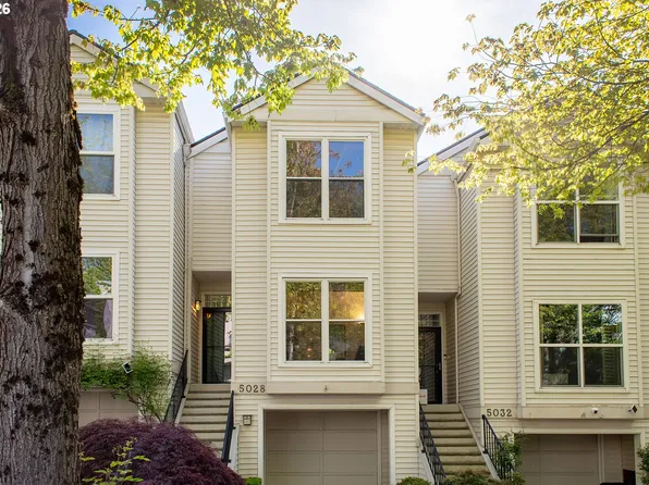 5028 SW View Point Ter, Portland, OR 97239