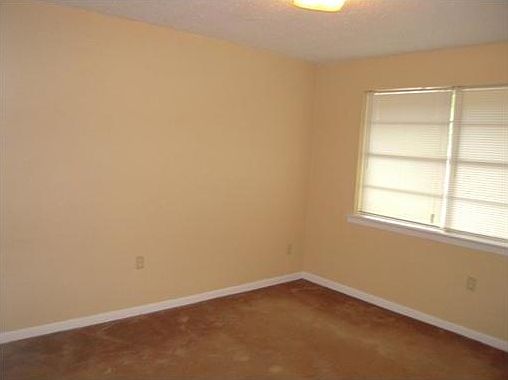 5th image of 304-306 Helen St