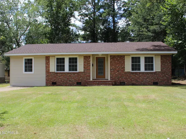 616 S Orange Street, Wallace, NC 28466