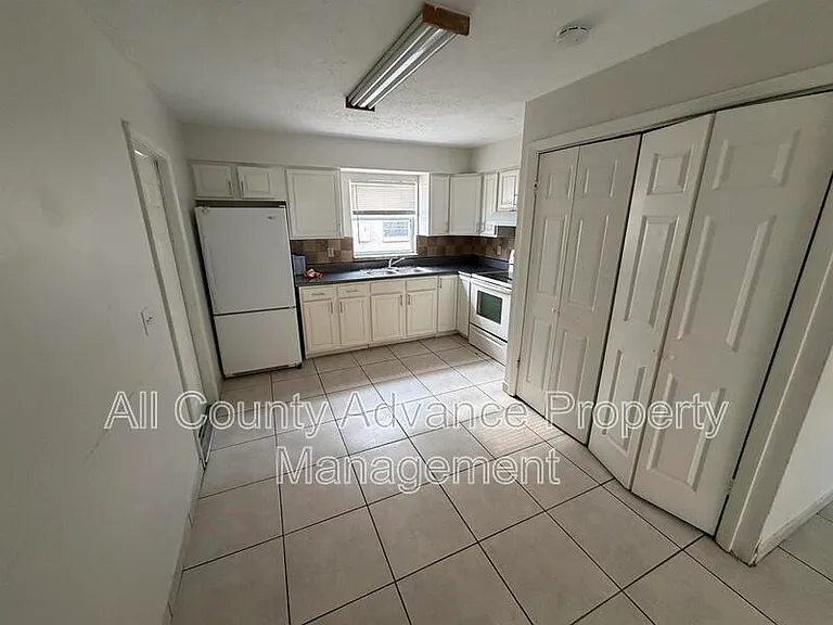4911 E Temple Heights Rd #4911A — Photo 3