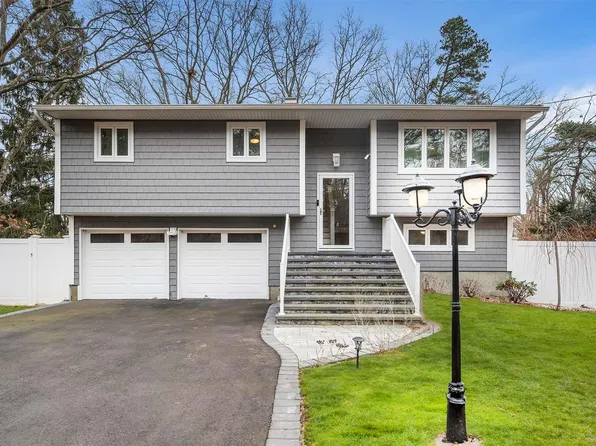 1618 Spur Drive, Islip, NY 11751