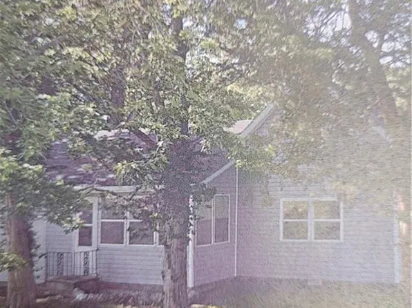 418 N Western Ave, Girard, KS 66743