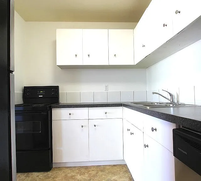159 Wakesiah Ave #402 — Photo 6