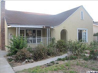 1st image of 522 Palm Dr