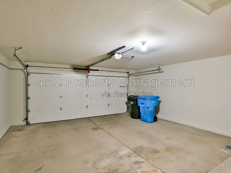 4230 E Woodland Dr — Photo 14