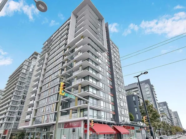 1788 Columbia St #1208, Vancouver, BC V5Y 0L7