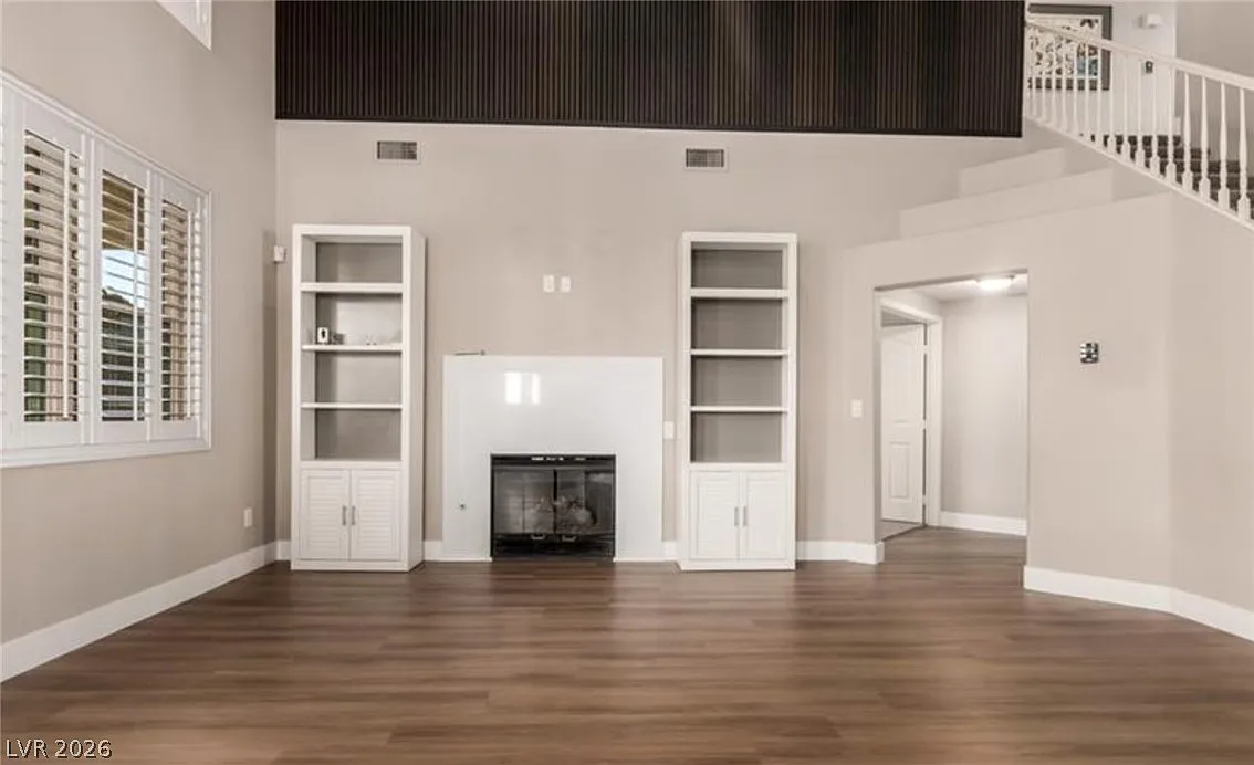 4 bed, 5.0 bath, 2813 sqft, $4,500 — Photo 4