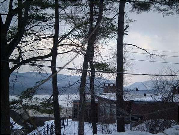 2nd image of 717 River Rd