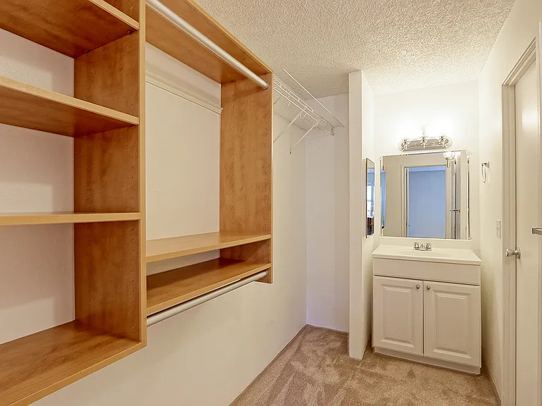 1400 Golden Cir #311 — Photo 27
