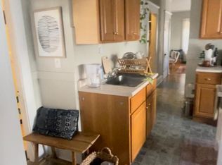 105 Lyman St #2B, South Hadley, MA 01075