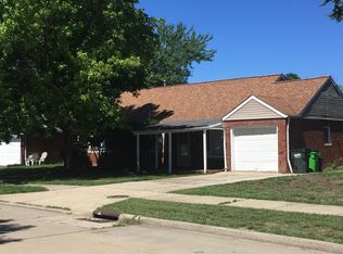 27421 Markbarry Dr, Euclid, OH 44132