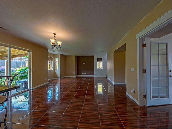 Living room-Dining - choices