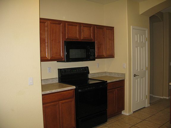 4th image of 3742 E Longhorn Dr