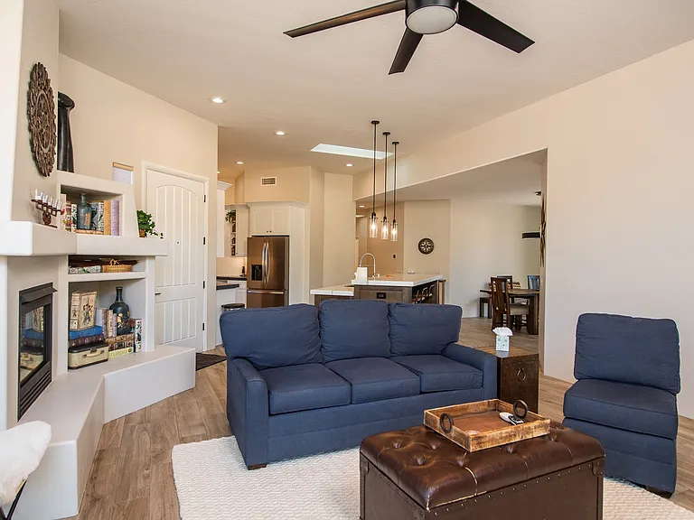 155 Quartz Dr — Photo 28
