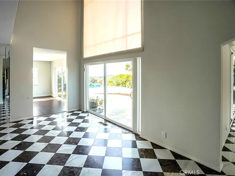 5226 Los Diegos Way — Photo 7