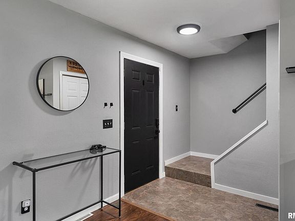 4th image of 2149 W 30th St