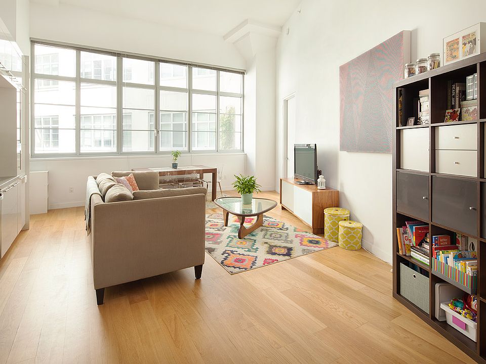1st image of 2728 Thomson Ave Unit 321
