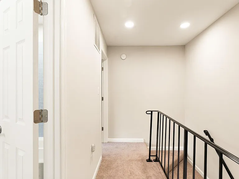 12168 Springwoods Dr — Photo 24