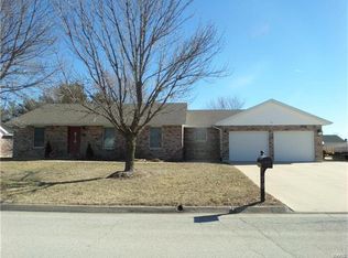 79 Meadows Rd, Hannibal, MO 63401